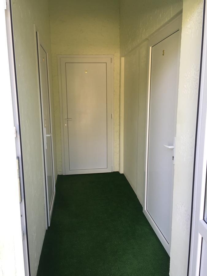 Guest House Inkit Pizunda Exterior photo