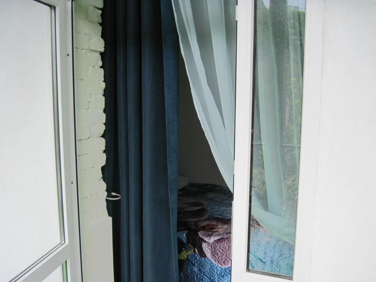 Guest House Inkit Pizunda Exterior photo