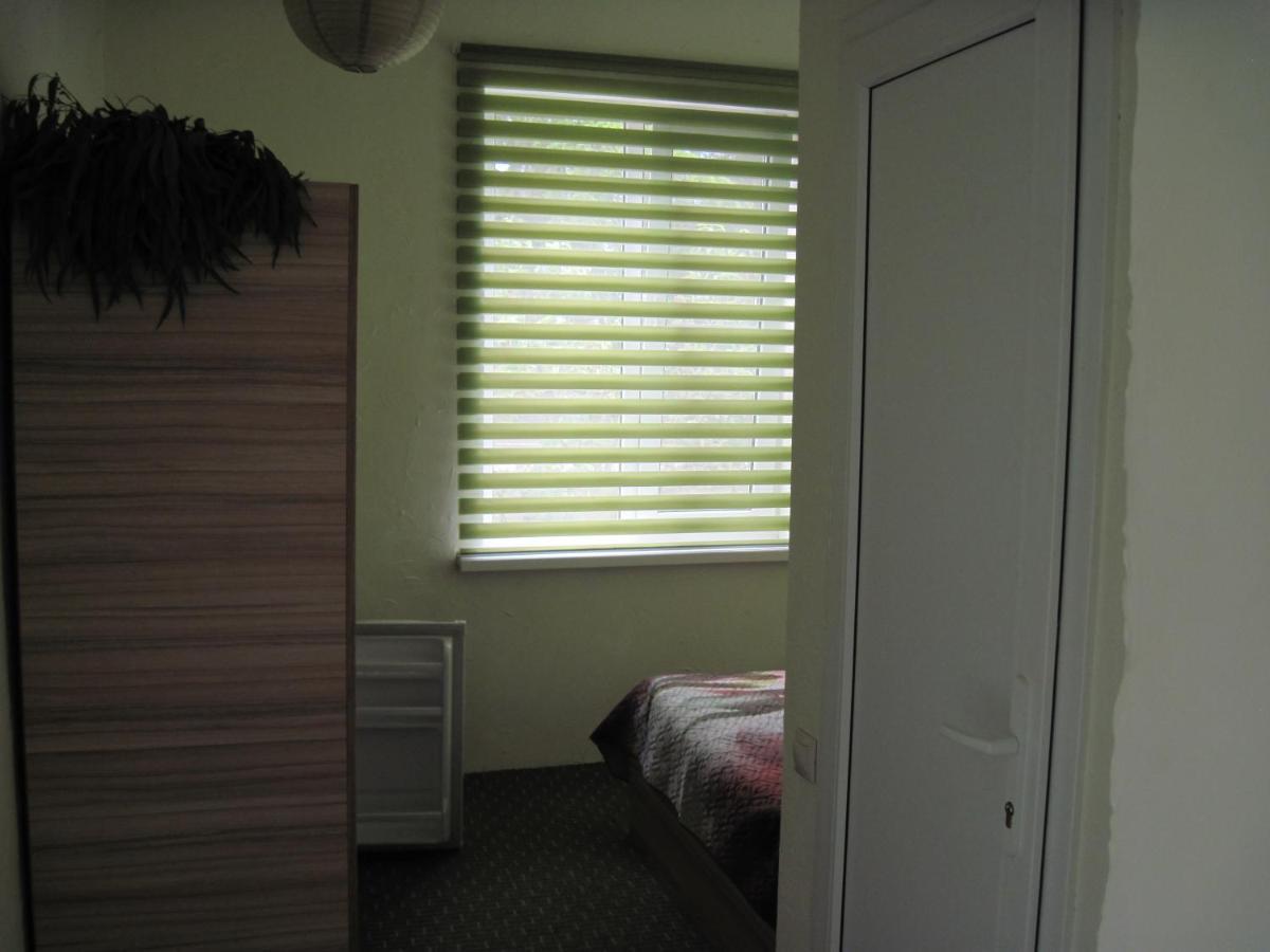 Guest House Inkit Pizunda Exterior photo